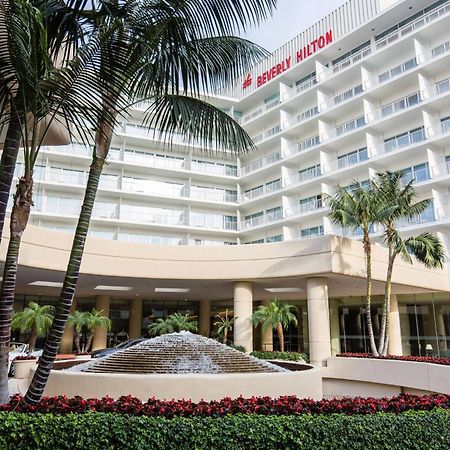 The Beverly Hilton Los Angeles Buitenkant foto