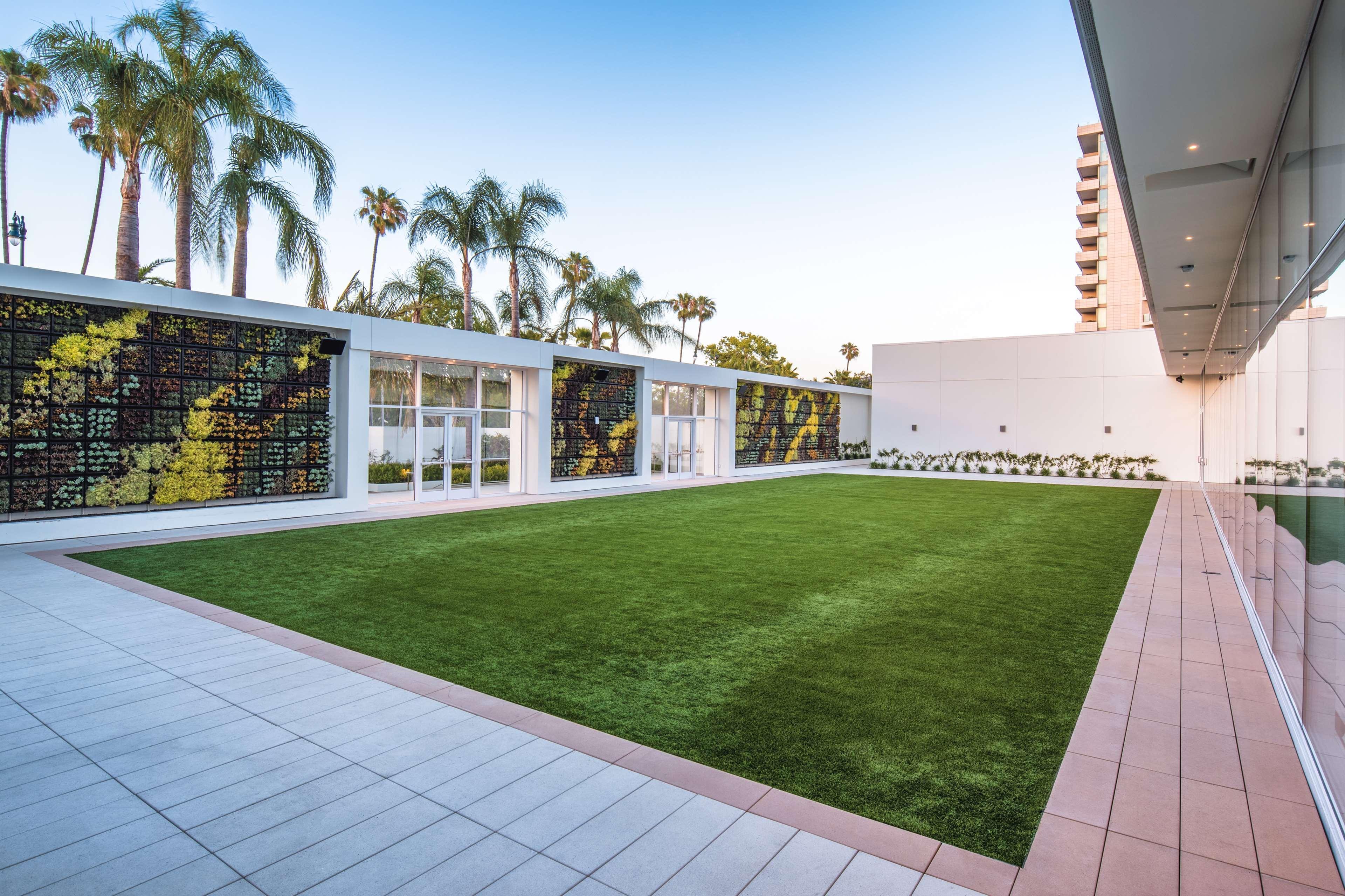 The Beverly Hilton Los Angeles Buitenkant foto