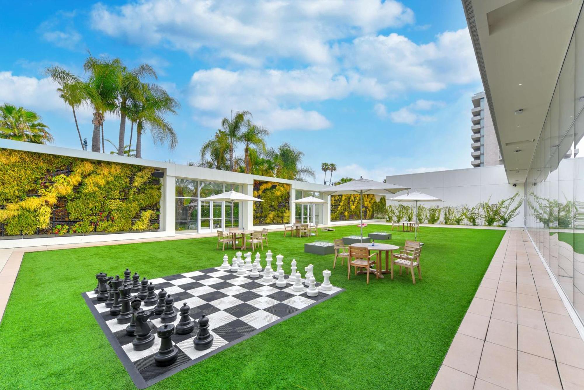 The Beverly Hilton Los Angeles Buitenkant foto