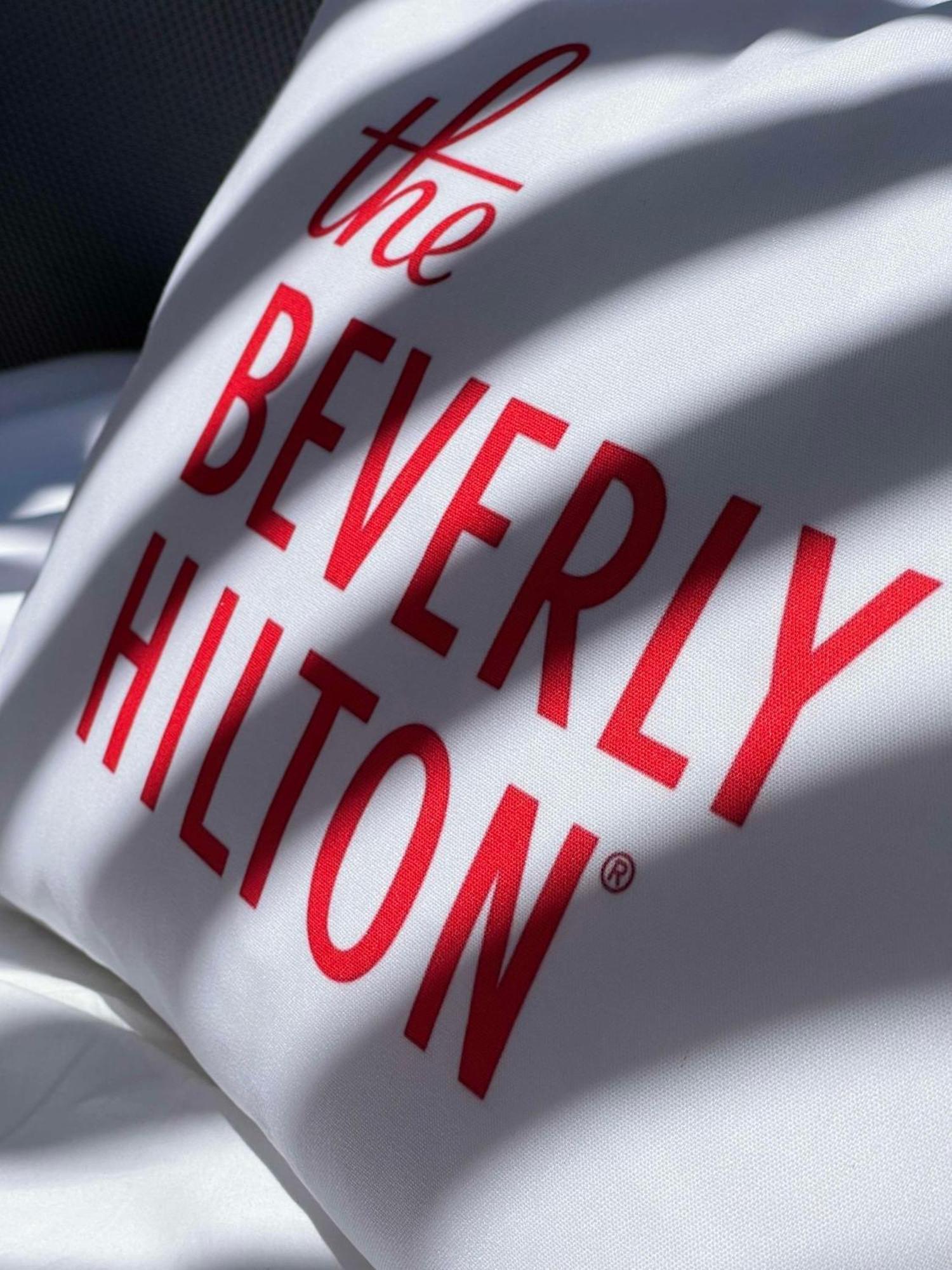 The Beverly Hilton Los Angeles Buitenkant foto